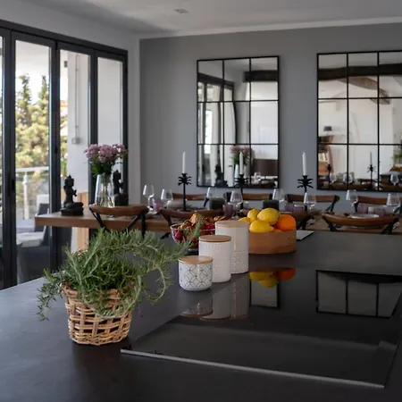 Luxury With Sauna And Heated Pool For 14pax! Villa